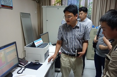 电子科大专家组赴石棉县调研防震减灾工作，助力信息电子技术应用